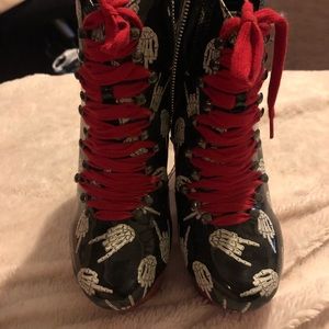 Rat Baby Heels Moon Boot Skull Hands